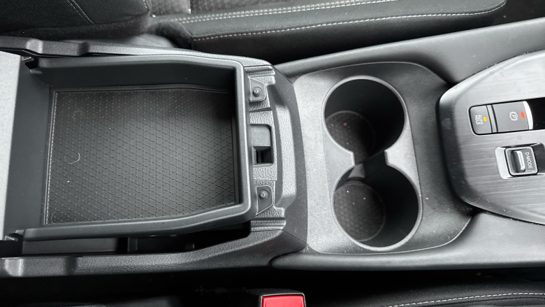 Nissan Qashqai 1.3 DiG-T MH N-Connecta 5dr Petrol Hatchback